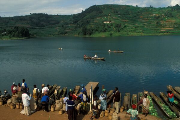Lake bunyonyi